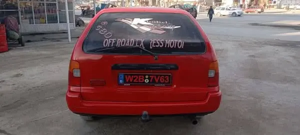 Toyota Corolla 1994 (3)