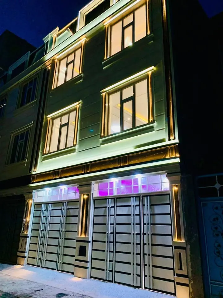 New 3-storey house for sale, 5 rooms, 135 m² (1)