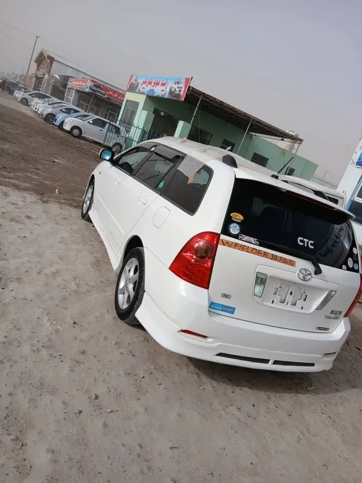 Toyota Fielder 2006 (3)