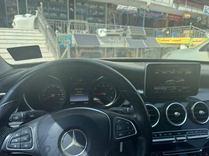 Mercedes-Benz C300 2016 (5)