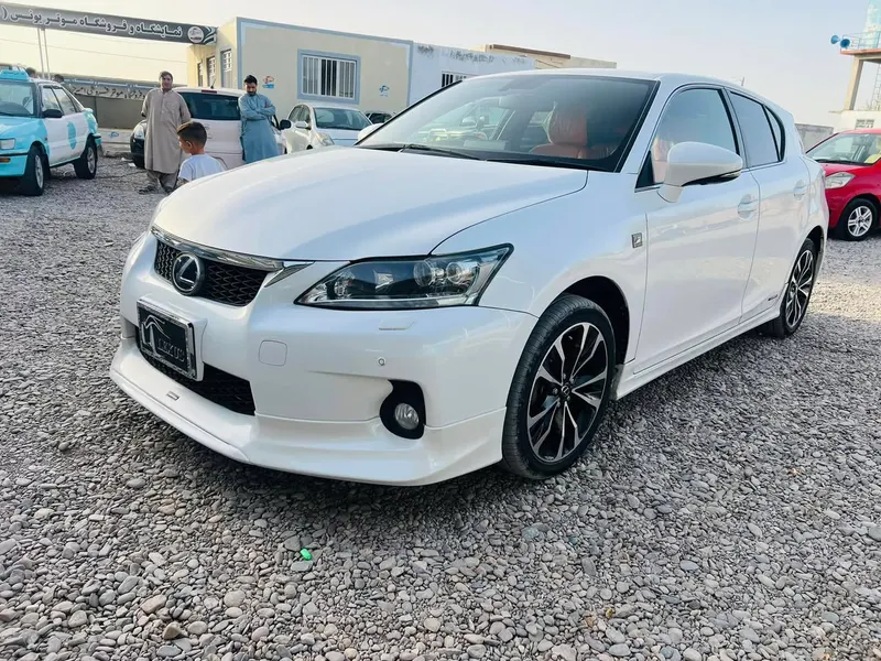 Lexus 2011 (1)