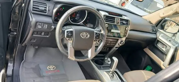 Toyota 4 Runner 2012 (4)