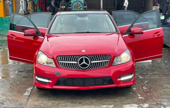 Mercedes-Benz 2013 (1)