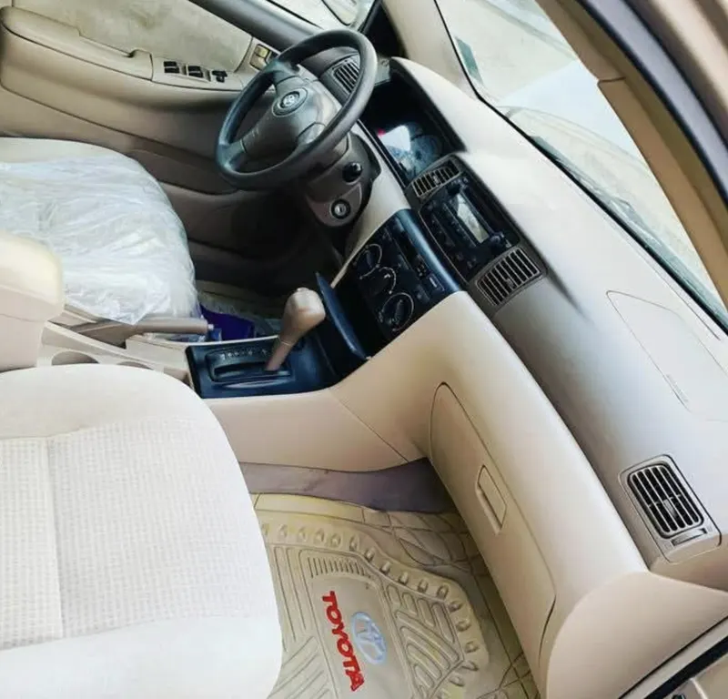 Toyota corolla 2006 (3)