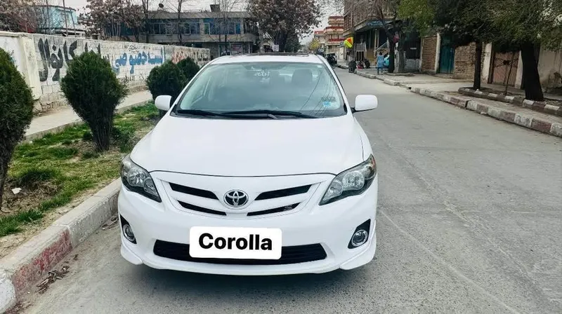 Toyota Corolla 2013 (1)