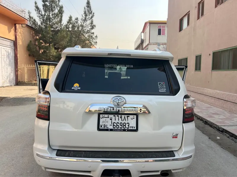 Toyota 4 Runner 2018 (3)