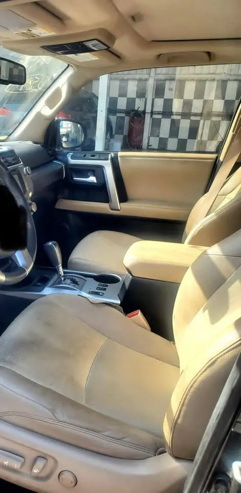 Toyota 4Runner SR5 2015 (4)