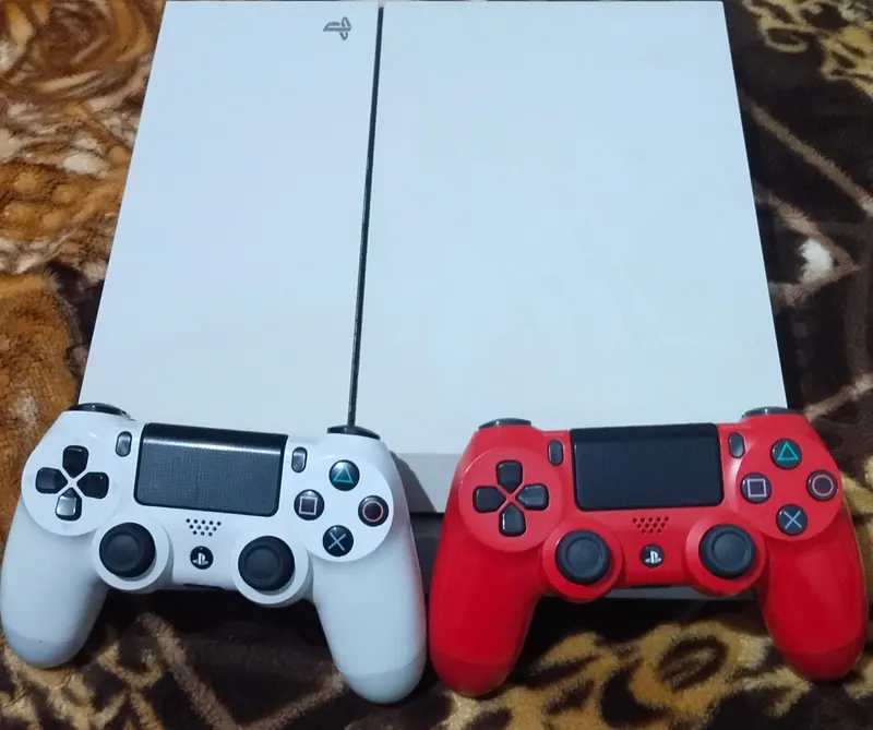 Play Station 4 Sony (2)