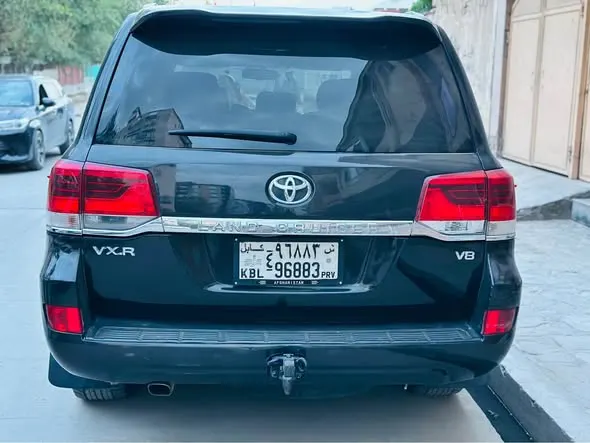 Toyota Land Cruiser 2020 (3)