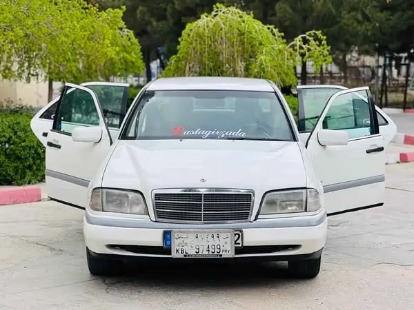 Mercedes-Benz 1995 (1)