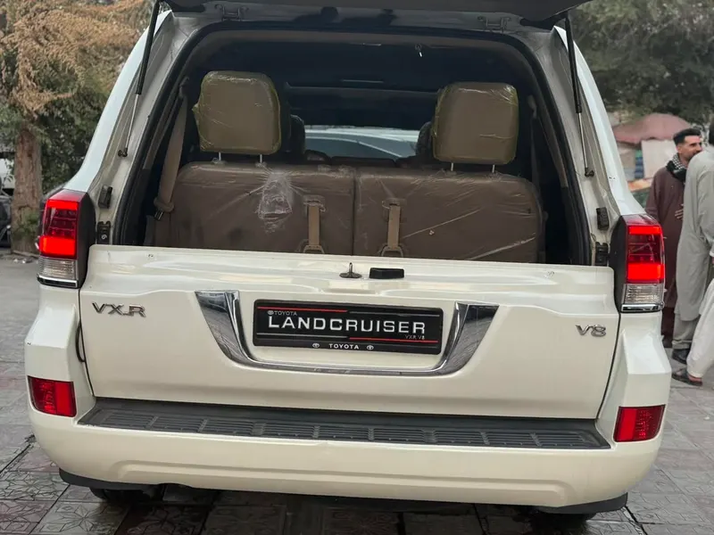 Toyota Land Cruiser 2009 (3)