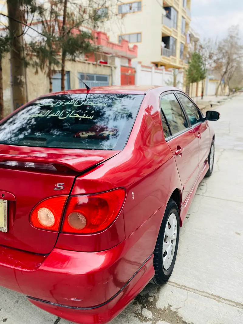 Toyota Corolla 2005 (1)