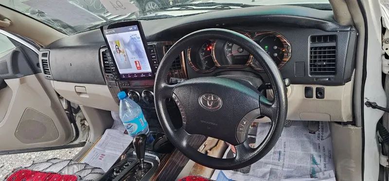 Toyota 4Runner 2004 (5)