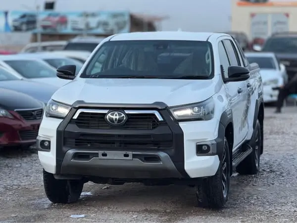Toyota Hilux 2021 (2)