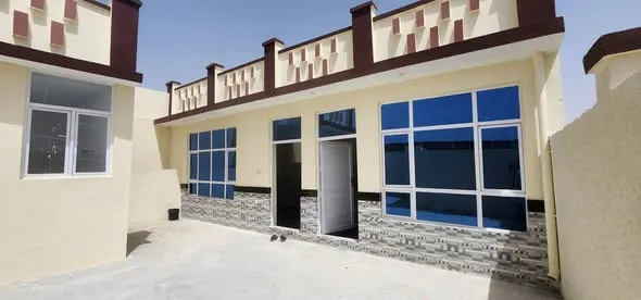 2-storey house for sale, 6 rooms, 380 m² (2)