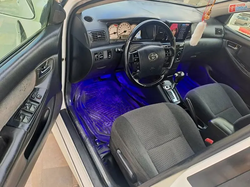 Toyota Corolla 2005 (3)