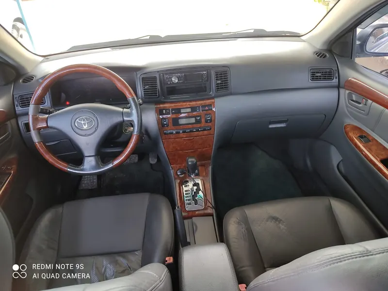 Toyota Corolla 2005 (4)