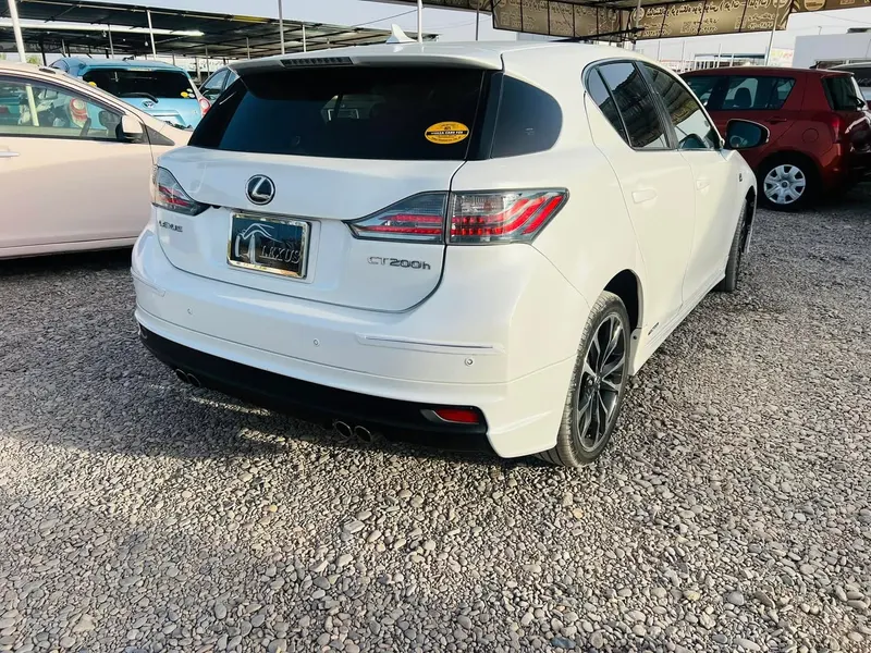 Lexus 2011 (3)