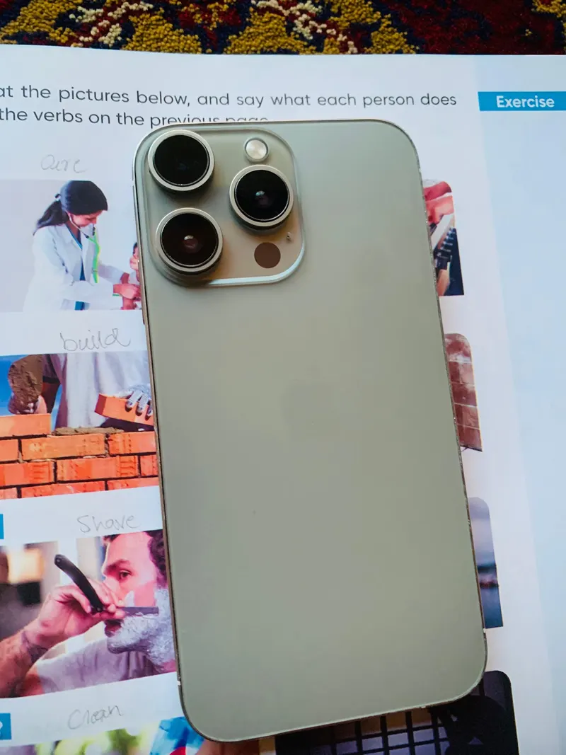 iPhone XR 15pro shape (1)