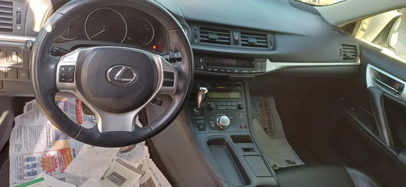 Lexus CT200h 2012 (6)