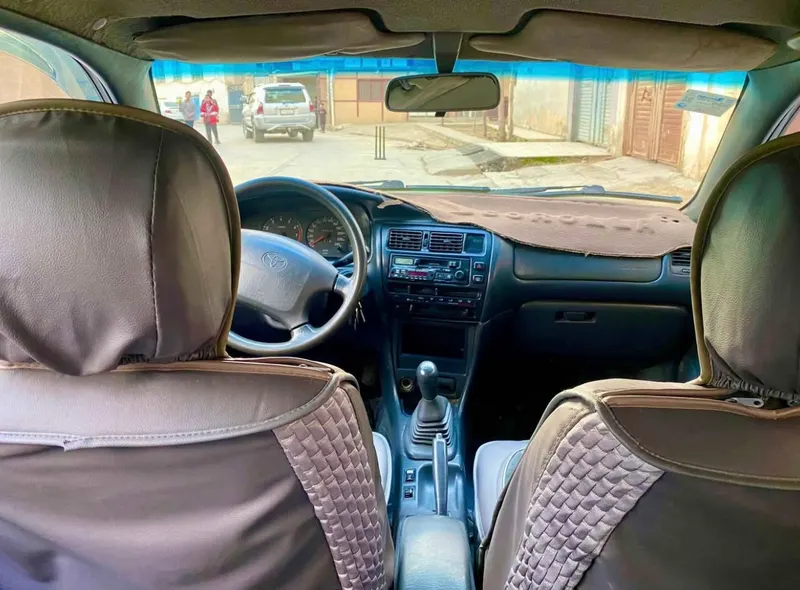 Toyota Corolla 1996 (6)