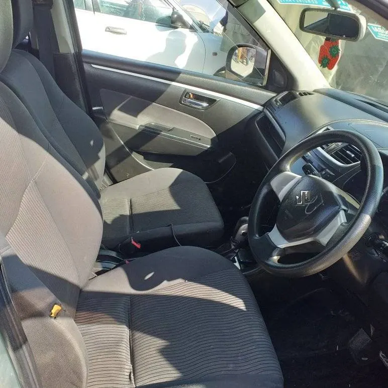 Suzuki Swift 2011 (4)