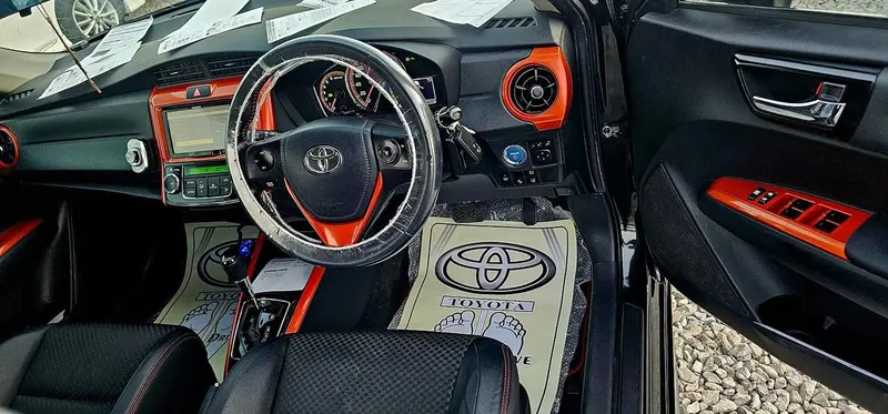 Toyota Fielder Hybrid TRD 2016 (4)