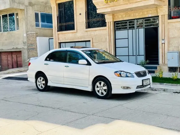 Toyota Corolla 2004 (1)
