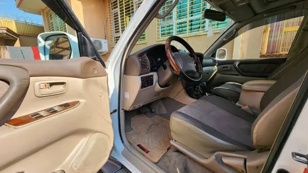 Toyota Land Cruiser 2003 (4)