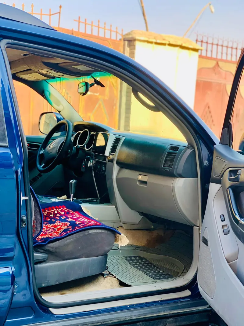 Toyota 4Runner 2004 (4)