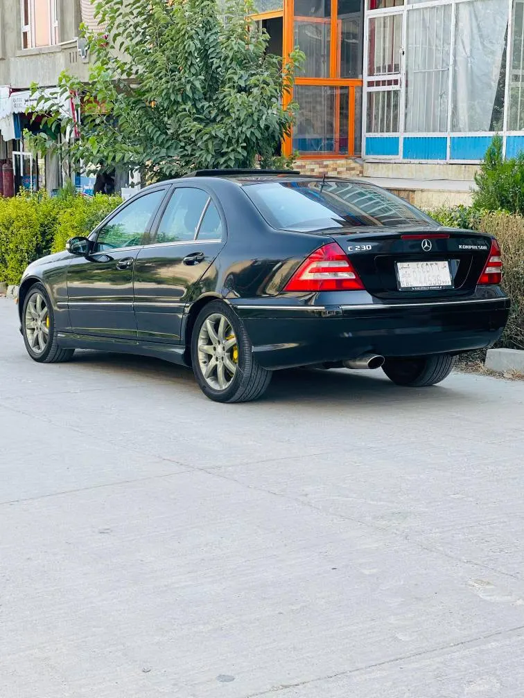 Mercedes-Benz 2005 (3)