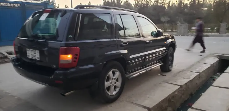 Jeep 2003 (2)