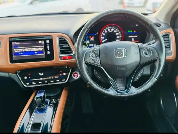Honda Vezel 2014 (4)