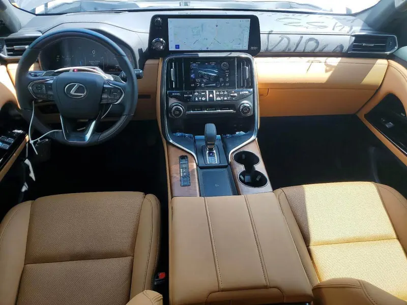 لکسس LX700 2026 (7)