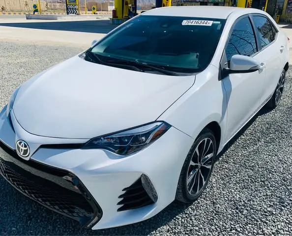 Toyota Corolla 2018 (2)