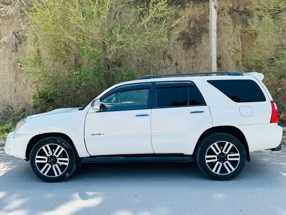 Toyota 4Runner 2004 (1)