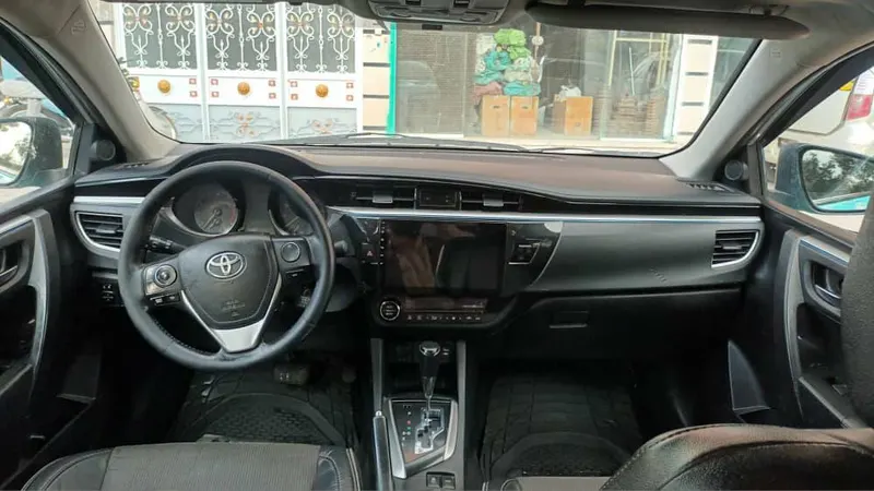 Toyota Corolla 2015 (4)