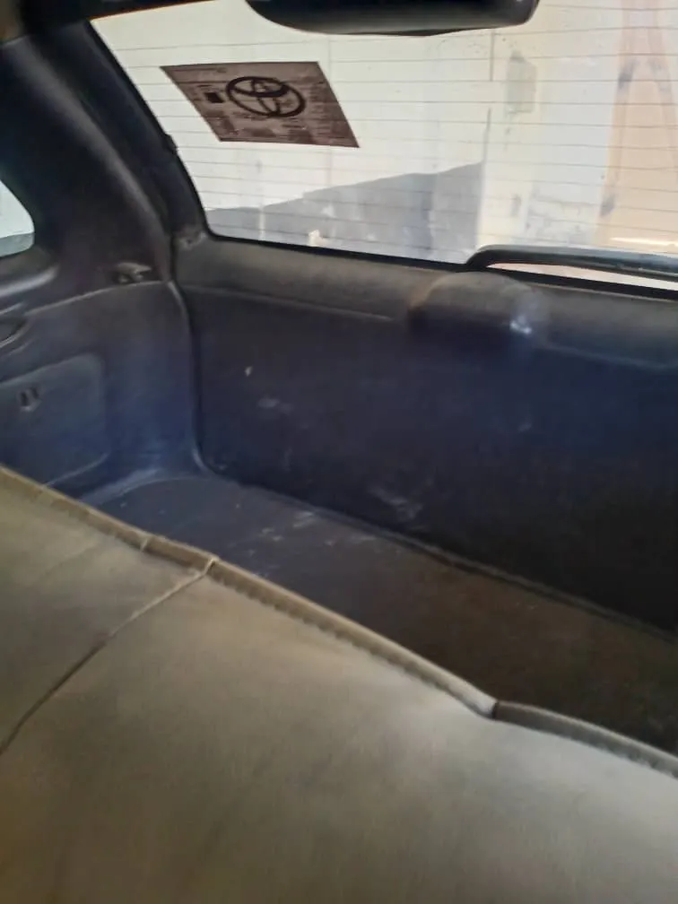 Toyota Corolla (8)