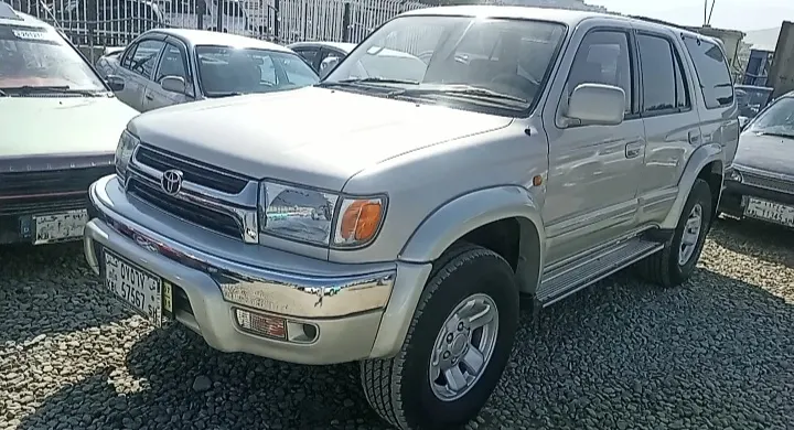 Toyota Hilux Surf 1996 (5)