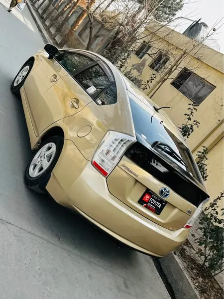 For Sale: Car with Full Features and Excellent Condition (3)