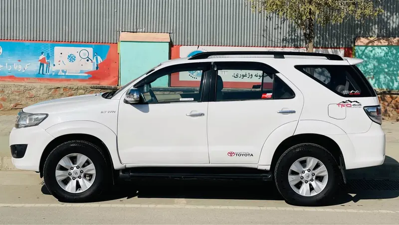 Toyota 4Runner 2010 (2)