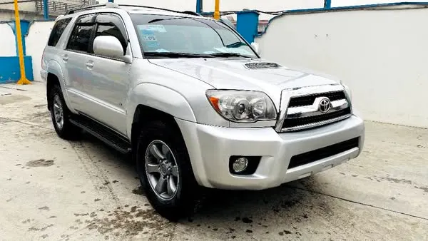 Toyota 4Runner SR5 2004 (2)