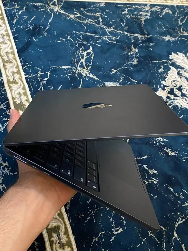 Apple MacBook Air 13 M3 2024 (3)