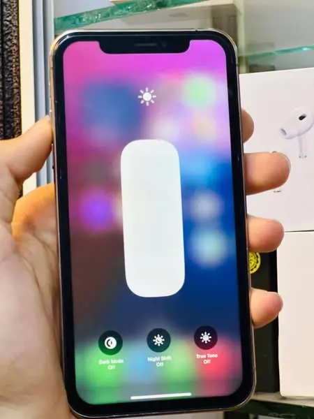 iPhone XR, 64 GB, Dawoodzai Trade Center, Kabul (2)