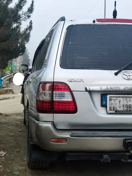 Toyota Land Cruiser GXR 2002 (3)