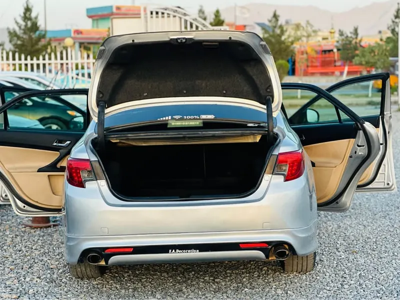 Toyota Mark X 2010 (3)