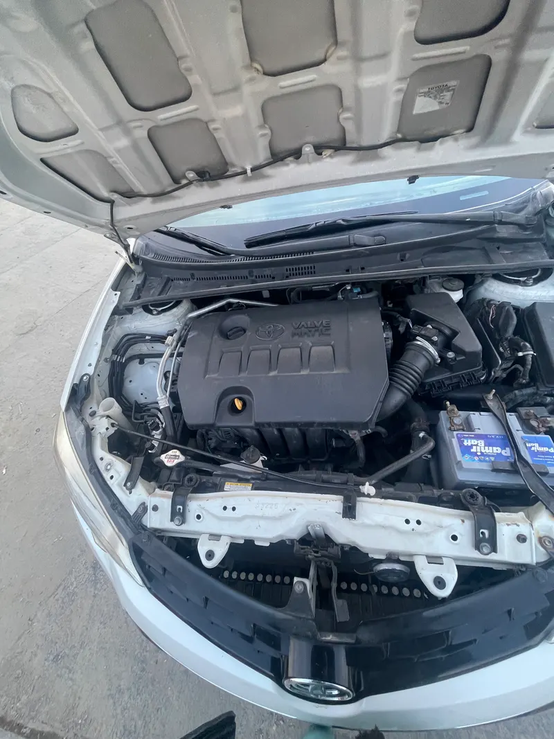 Toyota Corolla 2015 (8)