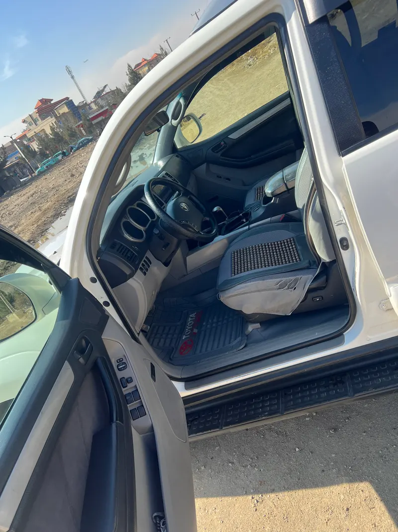 Toyota 4Runner Sport 2004 (3)