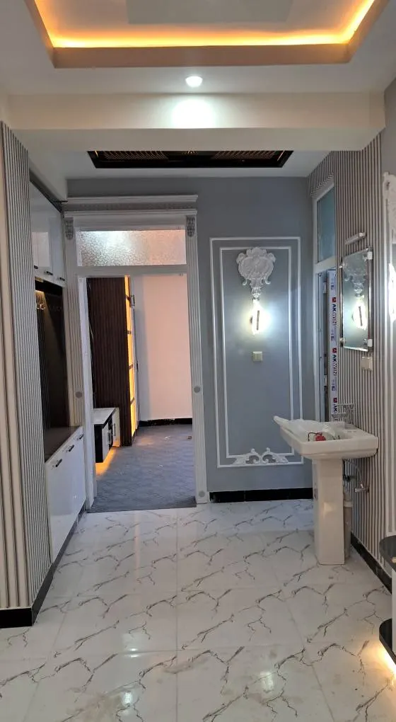 VIP اپارتمان د پلورنې لپاره، 3 خونې، 260 m²، څلورم منزل، د بام تراس سره، خشت هوچتیف (3)