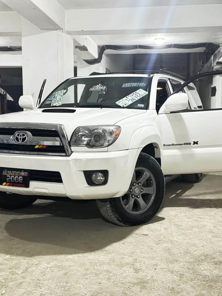 Toyota 4 Runner 2008 (1)